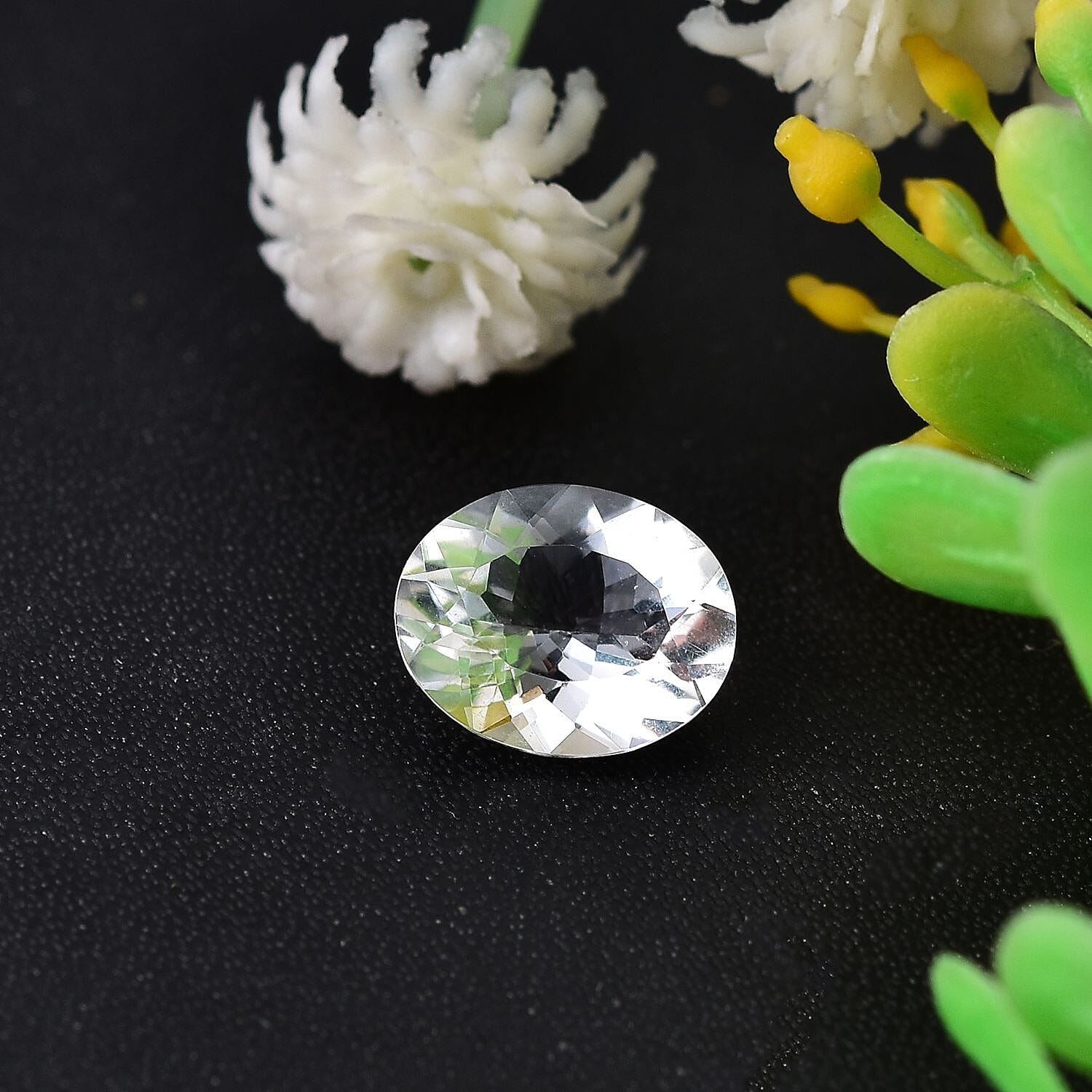 Petalite (Oval 10x8 mm) 1.75 ctw