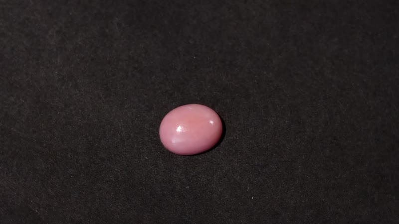 Peruvian Pink Opal (Ovl 10x8 mm) 2.02 ctw