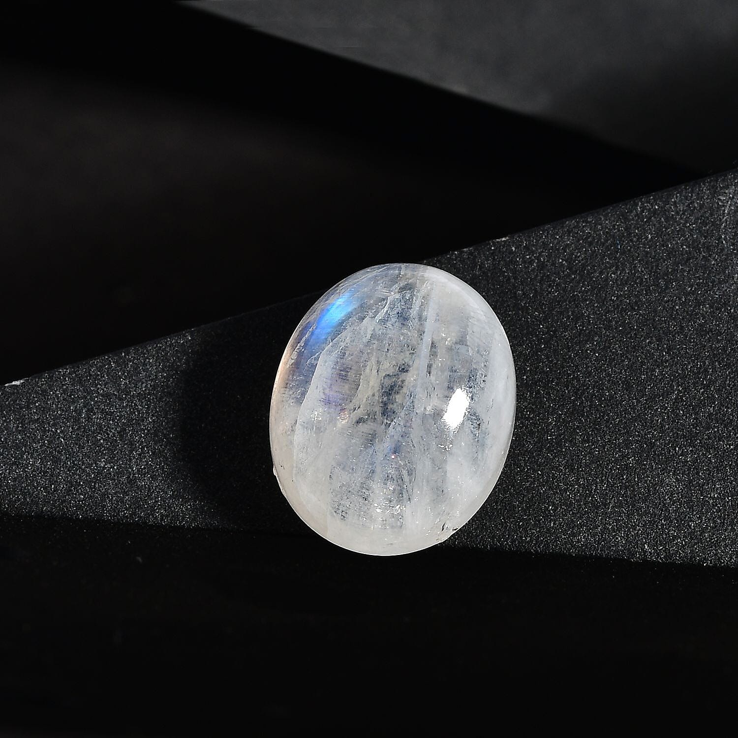 Rainbow Moonstone (Oval 12x10 mm) 4.42 ctw Loose Gemstone
