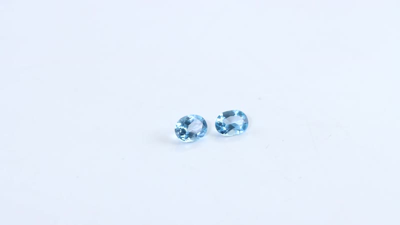 Swiss Blue Topaz Set of 2 (Oval 5x4 mm) 0.75 ctw