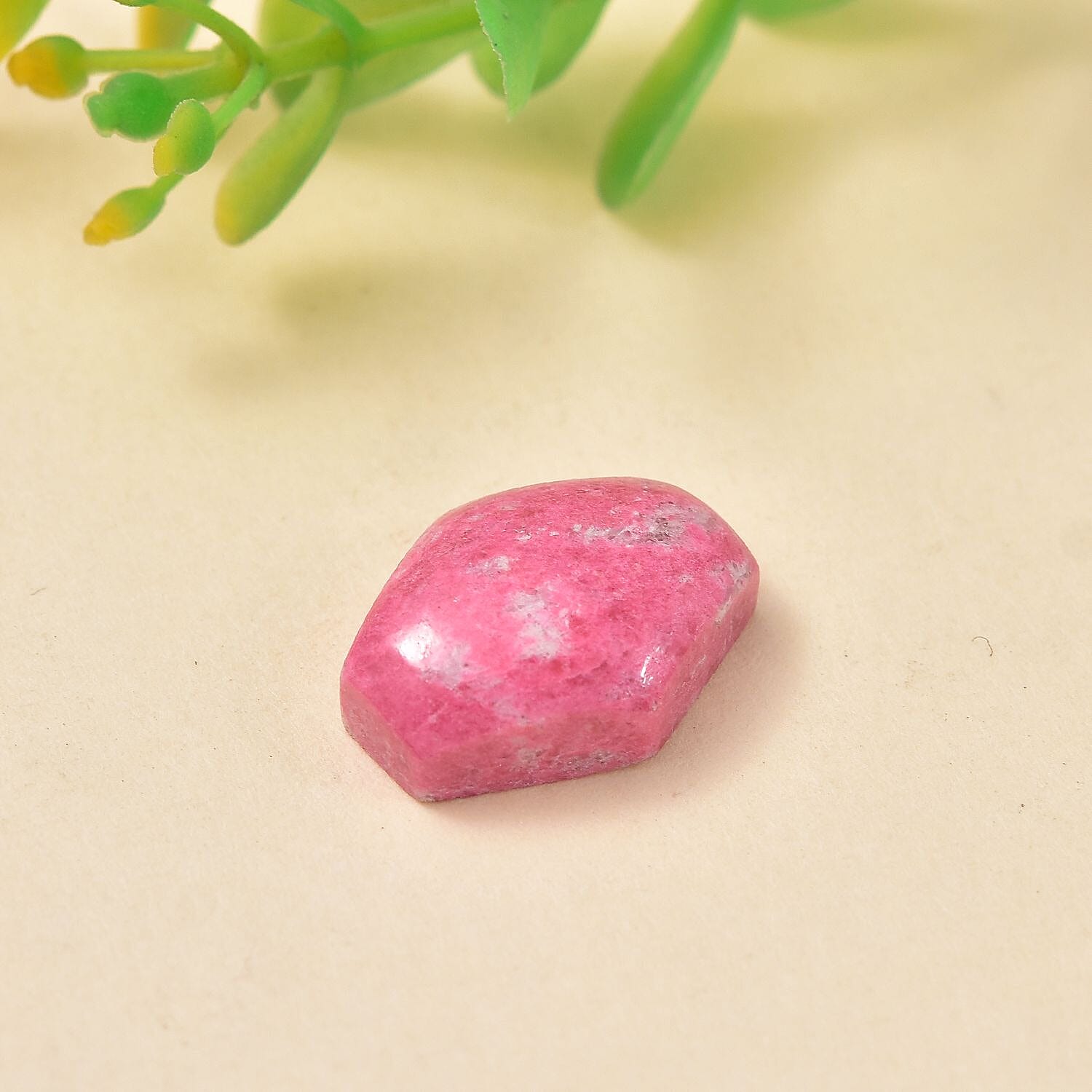Norwegian Thulite (Fancy 16x12 mm) 8.11 ctw