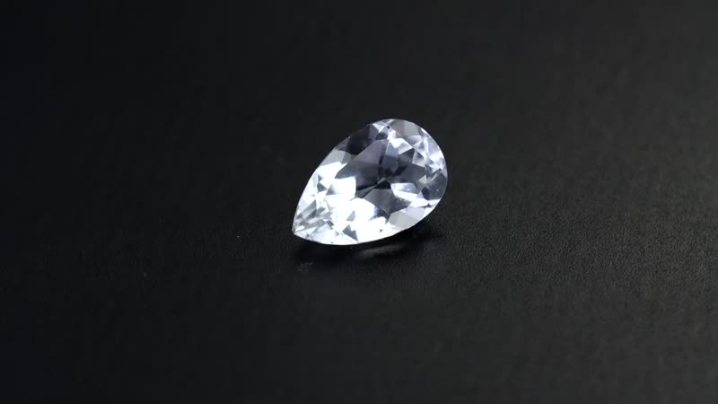 White Topaz (Pear 14x9 mm) 4.75 ctw