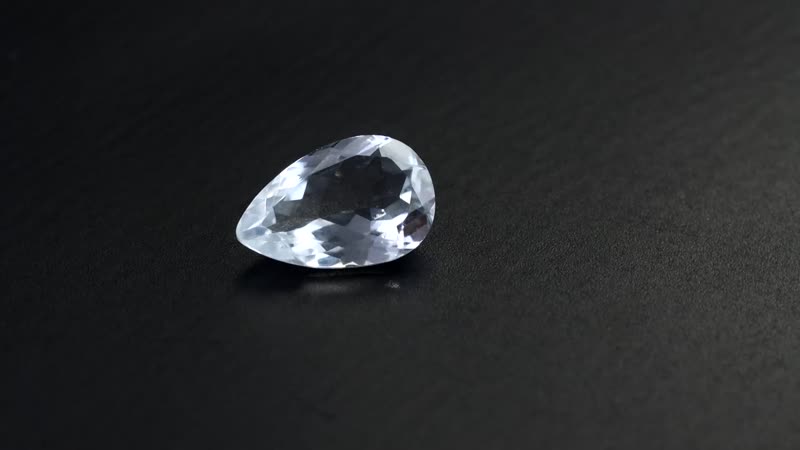 White Topaz (Pear 15x10 mm) 4.90 ctw