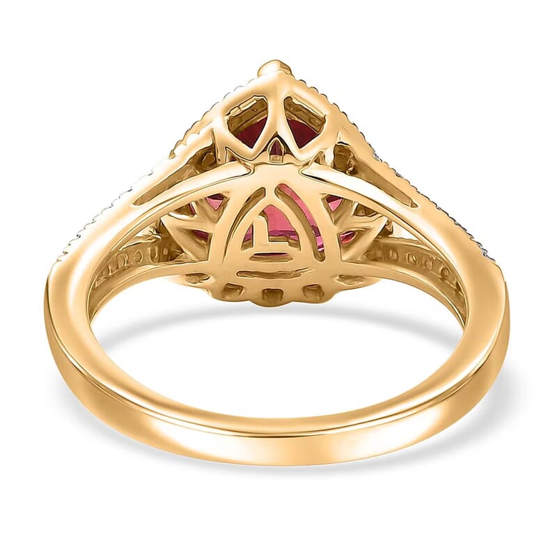 Certified & Appraised Luxuriant AAA Lab Grown Padparadscha Sapphire and E-F VS Lab Grown Diamond 5.28 ctw Ring in 10K Yellow Gold (Size 10.0)