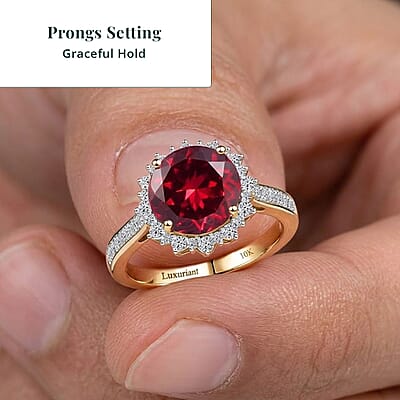Certified & Appraised Luxuriant AAA Lab Grown Padparadscha Sapphire and E-F VS Lab Grown Diamond 5.50 ctw Ring in 10K Yellow Gold (Size 10.0)