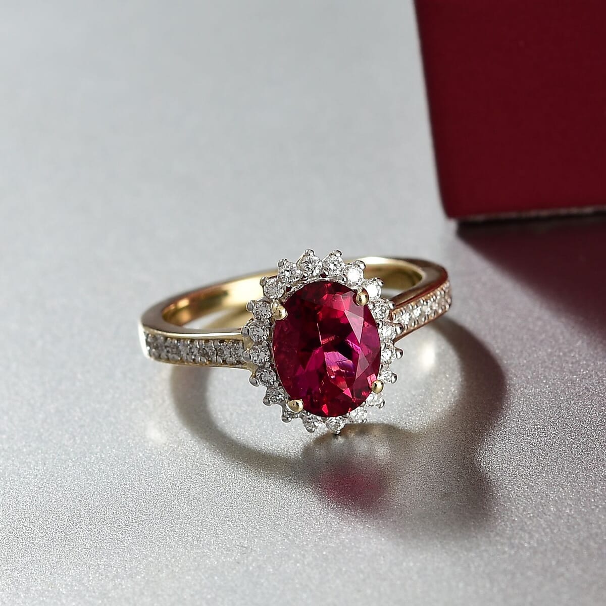 Certified & Appraised AAA Luxuriant Bixbite (LG) and E-F VS Lab Grown Diamond 2.15 ctw Ring in 10K Yellow Gold (Size 10.0) image number 1