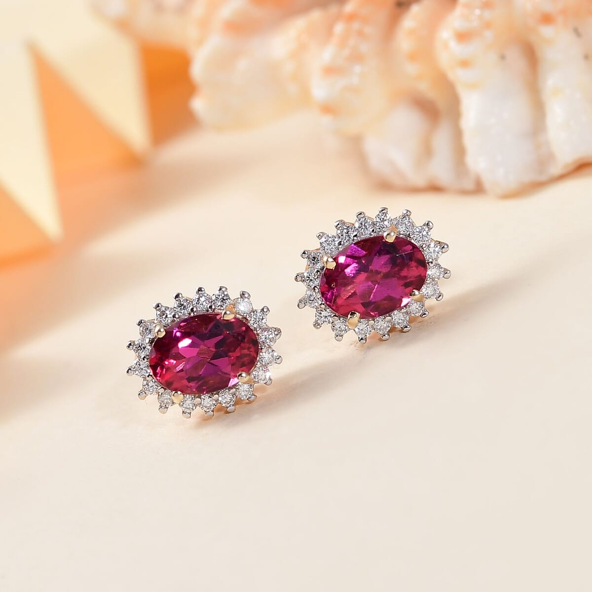 Certified & Appraised AAA Luxuriant Bixbite (LG) and E-F VS Lab Grown Diamond 2.29 ctw Sunburst Earrings in 10K Yellow Gold (Del. in 10-12 Days) image number 1