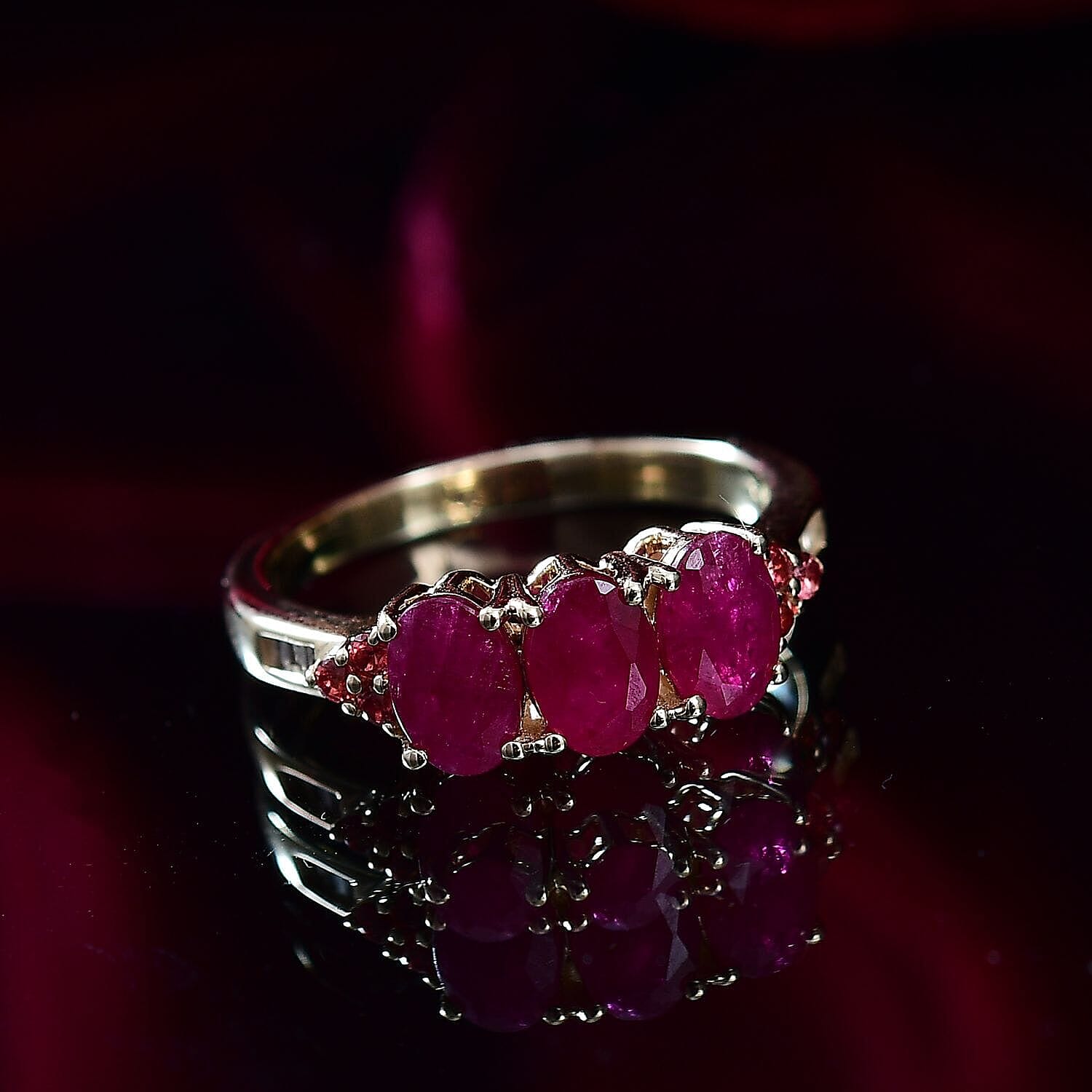 Luxoro 10K Yellow Gold AAA Montepuez Ruby, Padparadscha Sapphire and White Diamond (I2) Art Deco Halo Ring (Size 10.0) 2.90 ctw