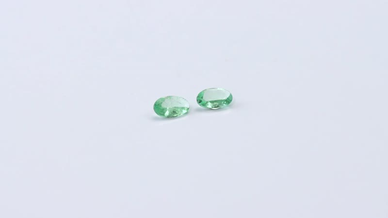 Tsavorite Garnet Set of 2 (Ovl 5x3 mm) 0.40 ctw