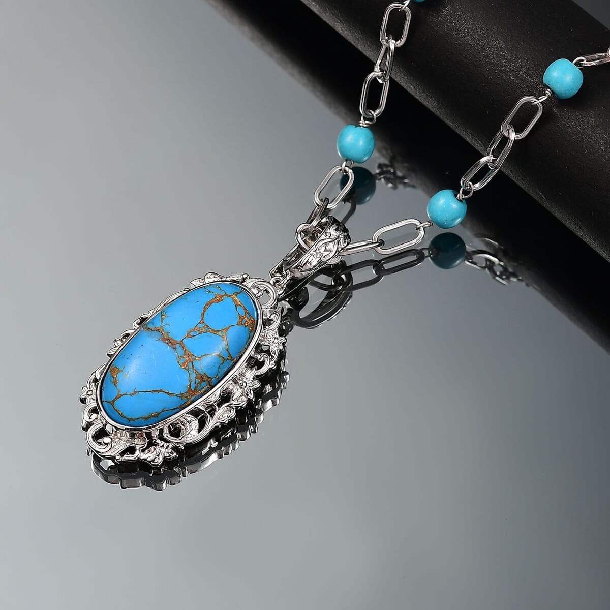 Karis Mojave Blue Turquoise Pendant com Necklace (18 Inches) in Platinum Bond 32.90 ctw image number 1