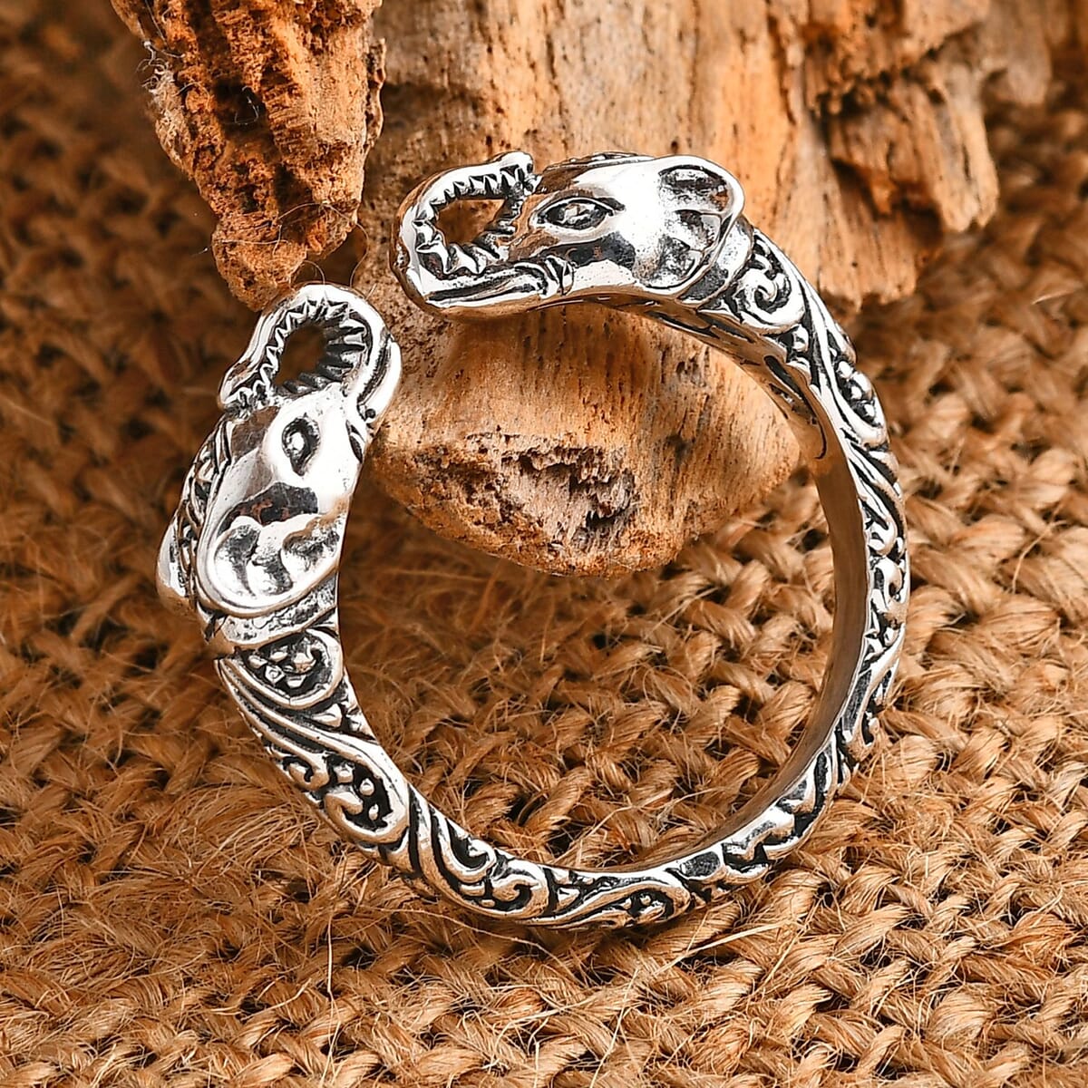 Bali Legacy Sterling Silver Elephant Ring (Size 8.0) 7.07 Grams image number 1