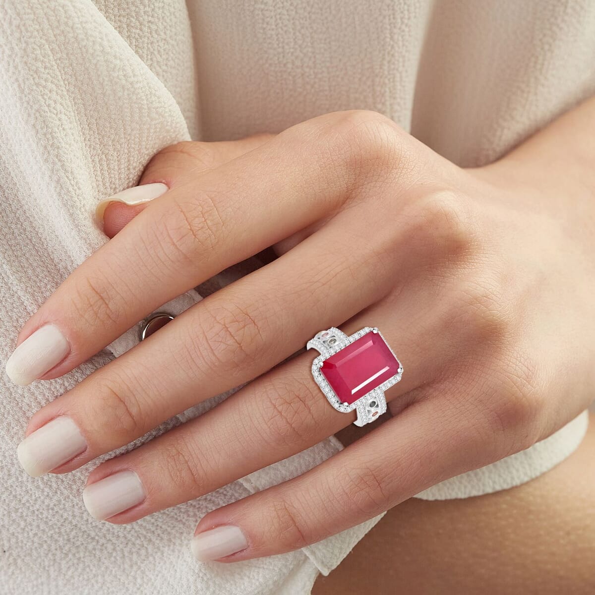 Niassa Ruby (FF) and Multi Gemstone 12.10 ctw Ring in Rhodium Over Sterling Silver (Size 7.0) image number 2