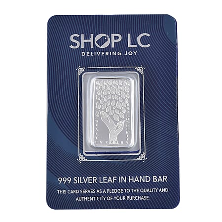 Leaf In Hand - Product card gallery slide 1 (10177916207417)