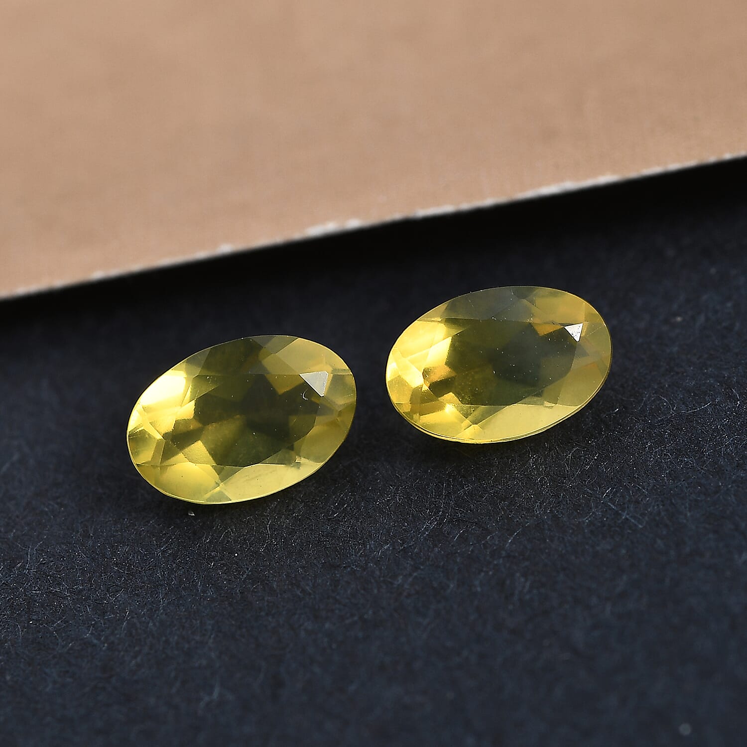 Default Title - Product card gallery slide 2 (10145956200731)