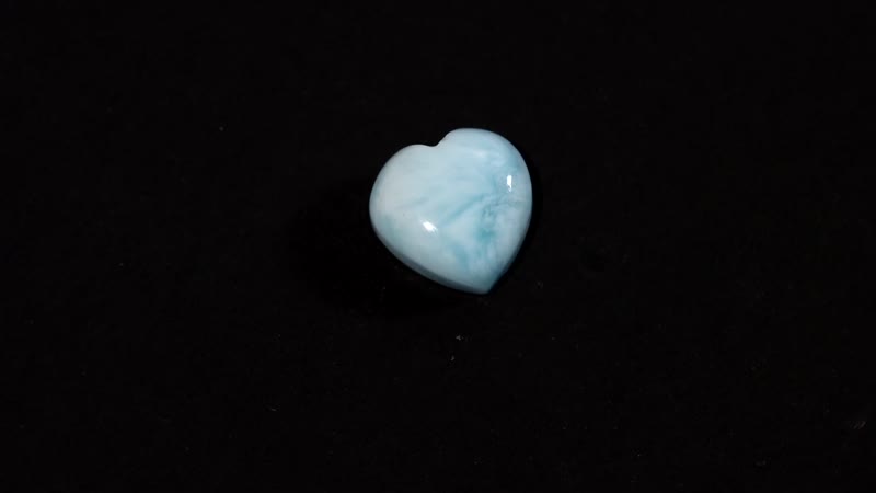 Larimar (Hear 10 mm) 3.58 ctw Loose Gemstone