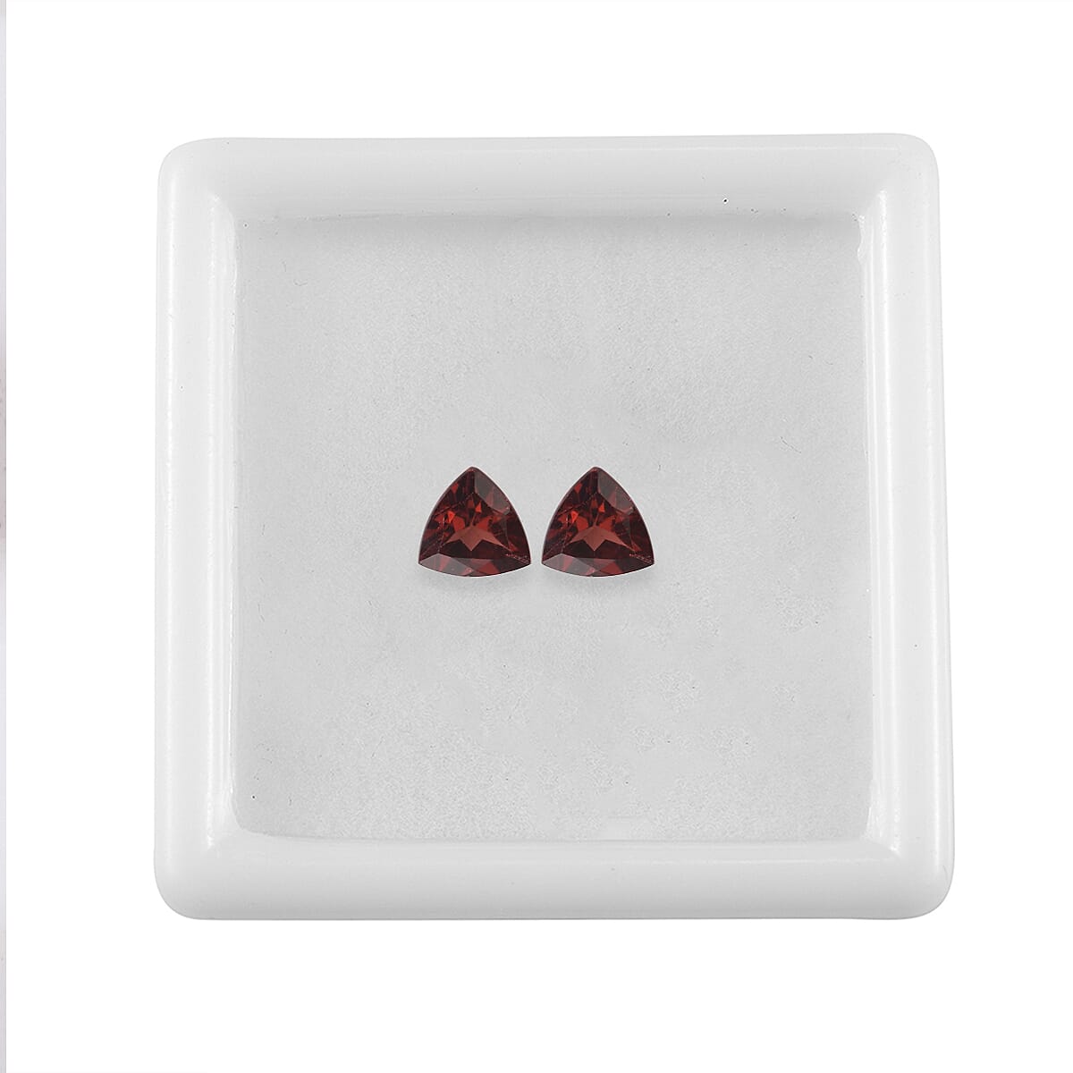 Mozambique Garnet Set of 2 (Trl 6 mm) 1.69 ctw Loose Gemstone