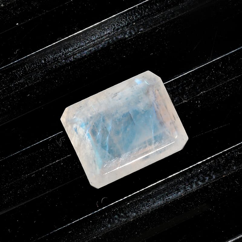 Rainbow Moonstone (Oct 10x8 mm) 2.67 ctw Loose Gemstone