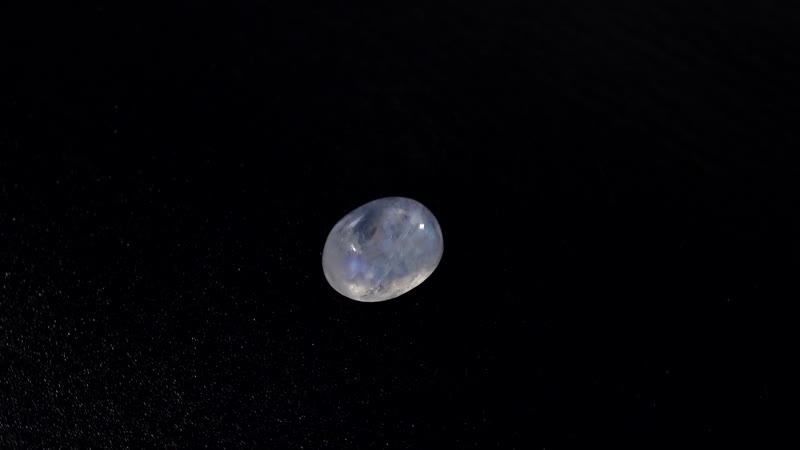 Rainbow Moonstone (Ovl 10x8 mm) 2.64 ctw Loose Gemstone