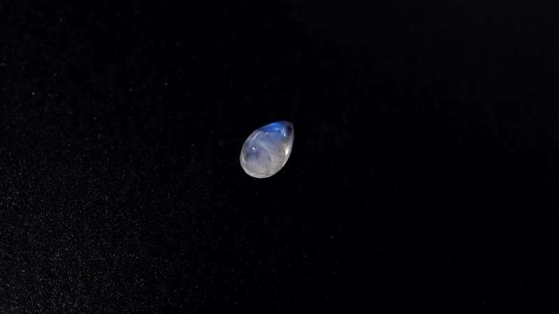 Rainbow Moonstone (Pear 8x5 mm) 1.05 ctw Loose Gemstone