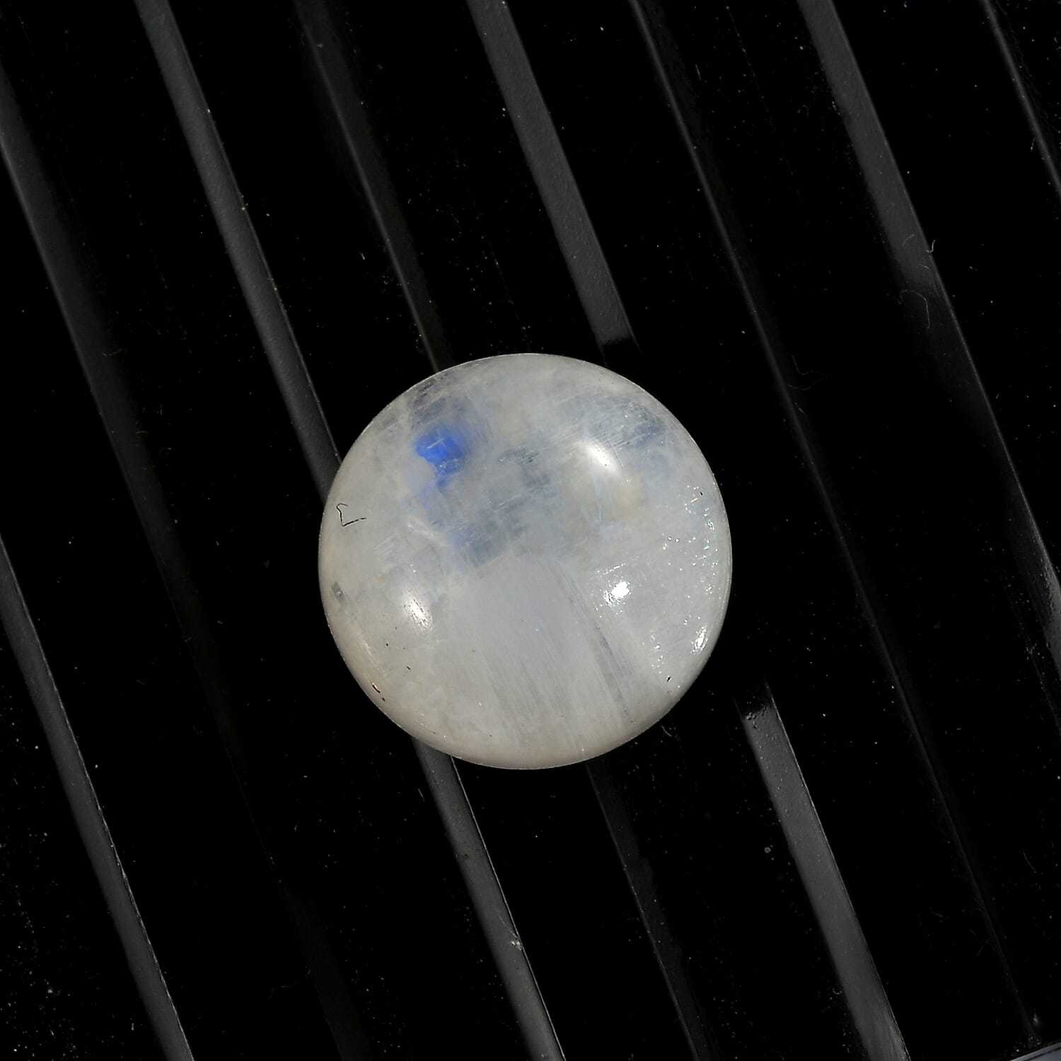 Rainbow Moonstone (Rnd 10 mm) 4.06 ctw Loose Gemstone