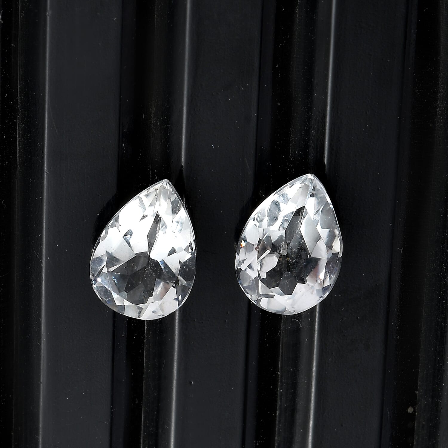 White Topaz Set of 2 (Pear 7x5 mm) 1.38 ctw Loose Gemstone