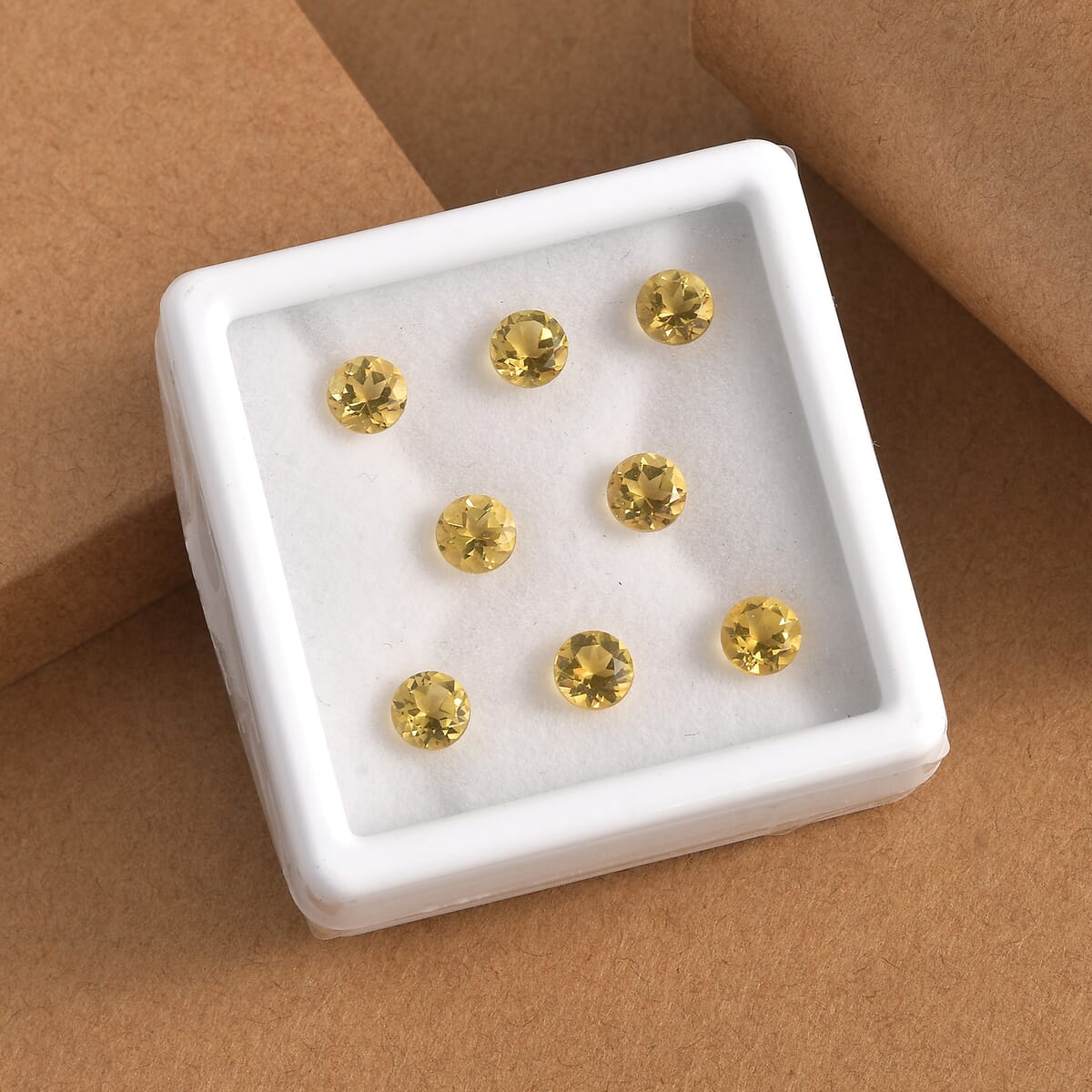 Yellow Beryl Assorted Box (Rnd 5 mm) 4.00 ctw Loose Gemstone image number 1