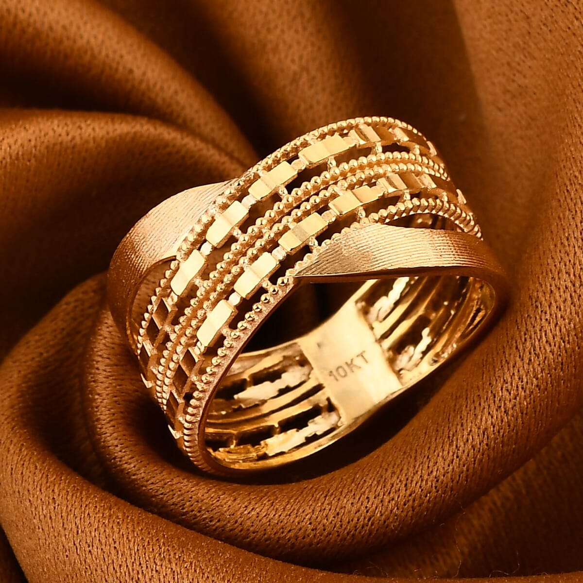 10K Yellow Gold Criss Cross Ring (Size 8.0) 2.69 Grams  image number 1
