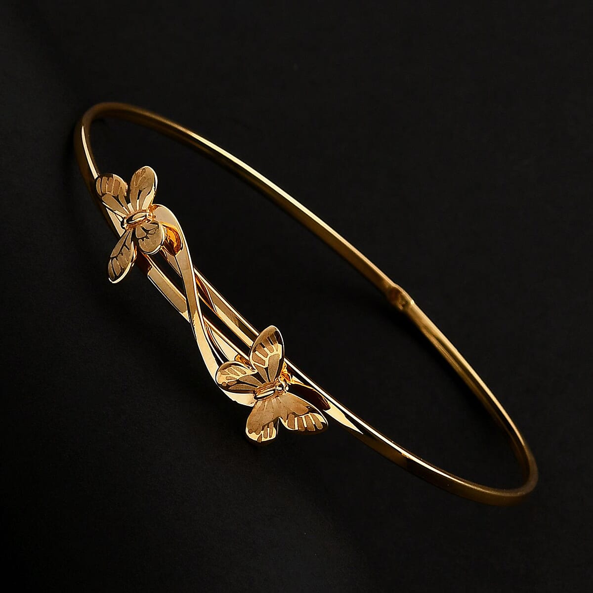 Bali Legacy Butterfly Bangle Bracelet in 10K Yellow Gold 4.10 Grams image number 1