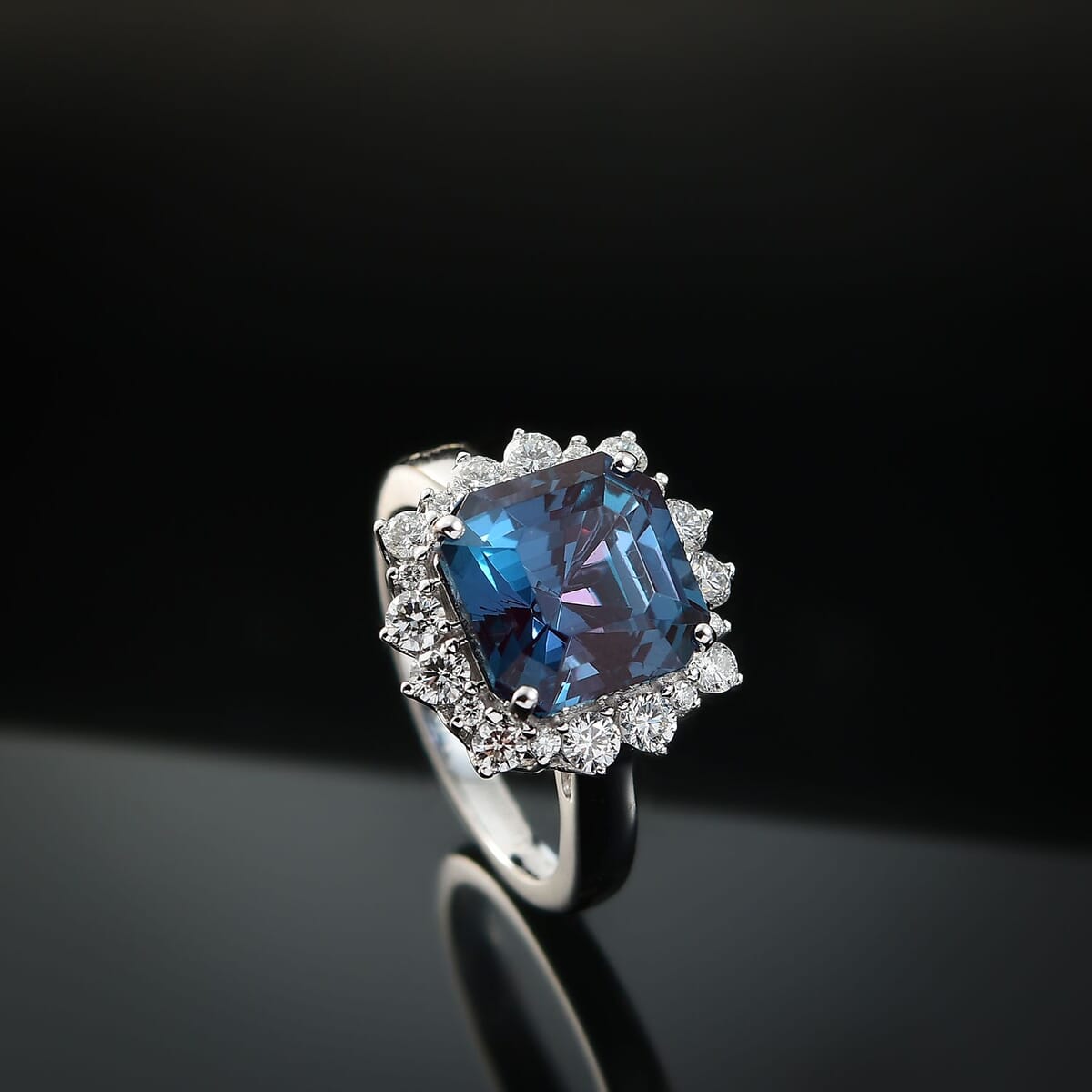 Certified & Appraised Luxuriant AAA Asscher Cut Lab Grown Alexandrite and E-F VS Lab Grown Diamond 7.04 ctw Ring in 10K White Gold (Size 8.0) image number 1