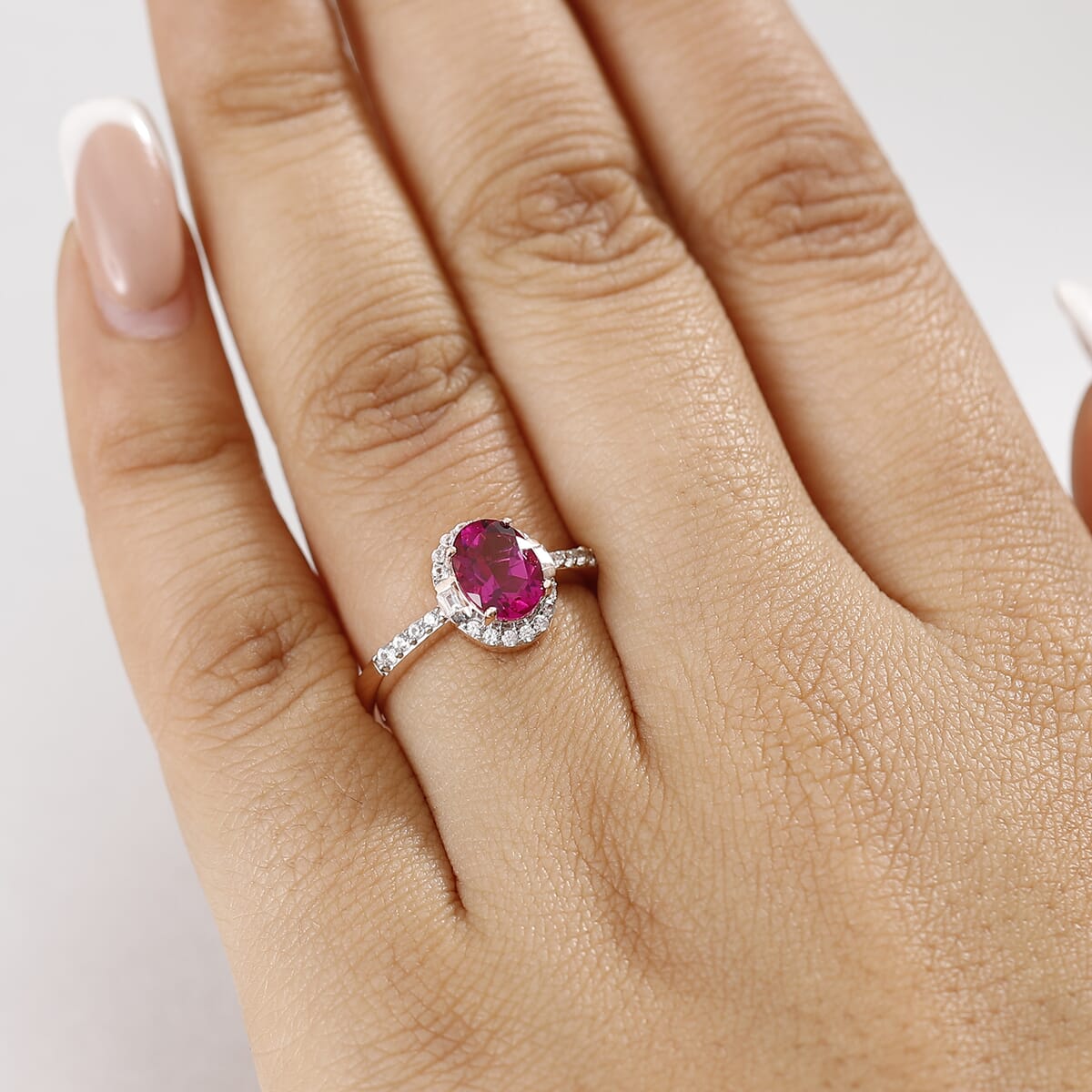 Luxuriant Premium Bixbite (LG) and White Zircon 1.50 ctw Halo Ring in 18K Vermeil Rose Gold Over Sterling Silver (Size 7.0) image number 2