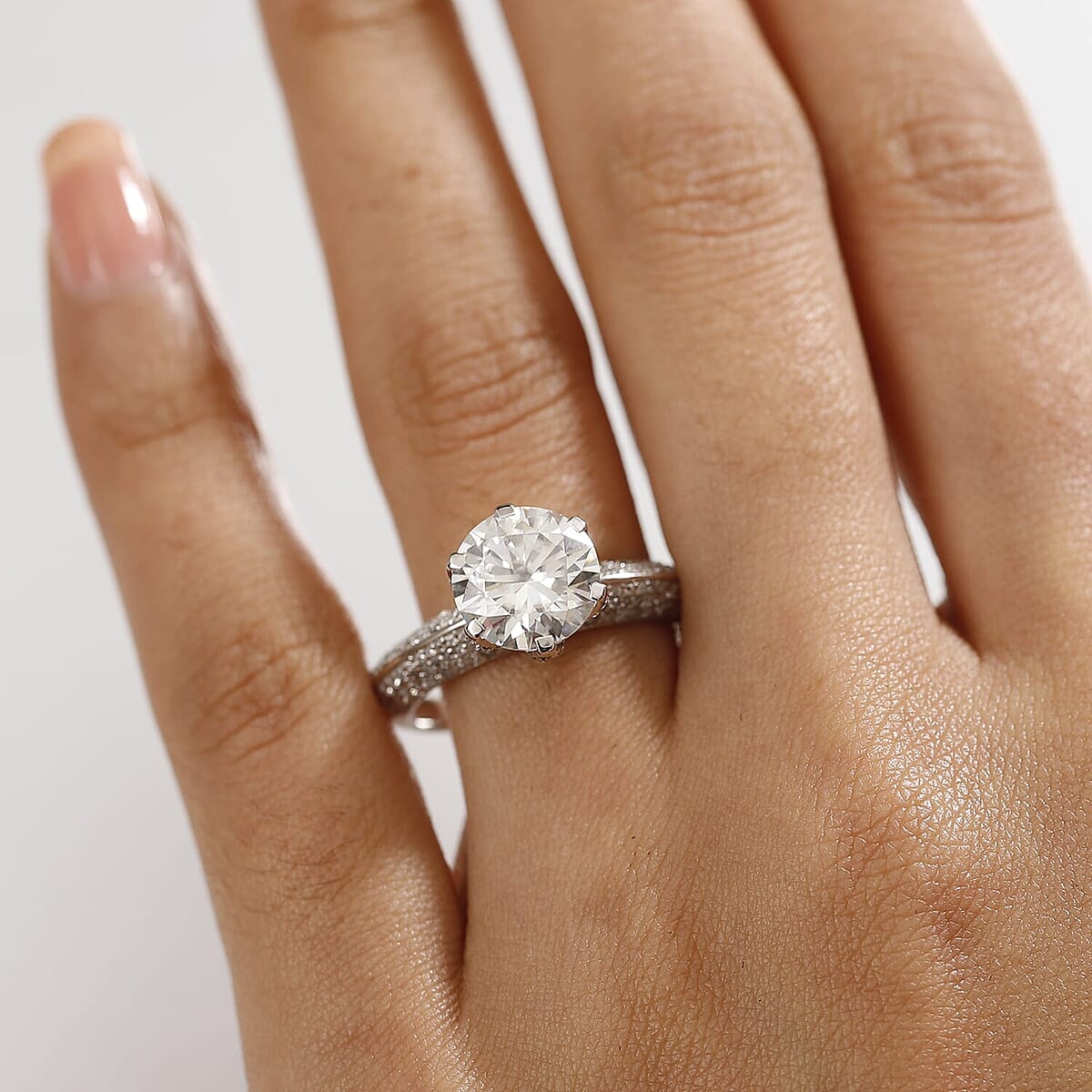 Luxoro 10K White Gold Moissanite (Rnd 10mm) Crown Ring (Size 11.0) 5.60 ctw image number 2