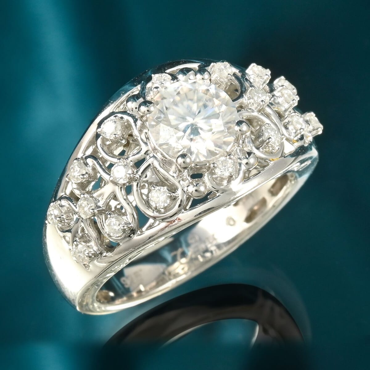 Clarte Aurora Collection Moissanite 1.25 ctw Ring in Sterling Silver (Size 6.0) image number 1