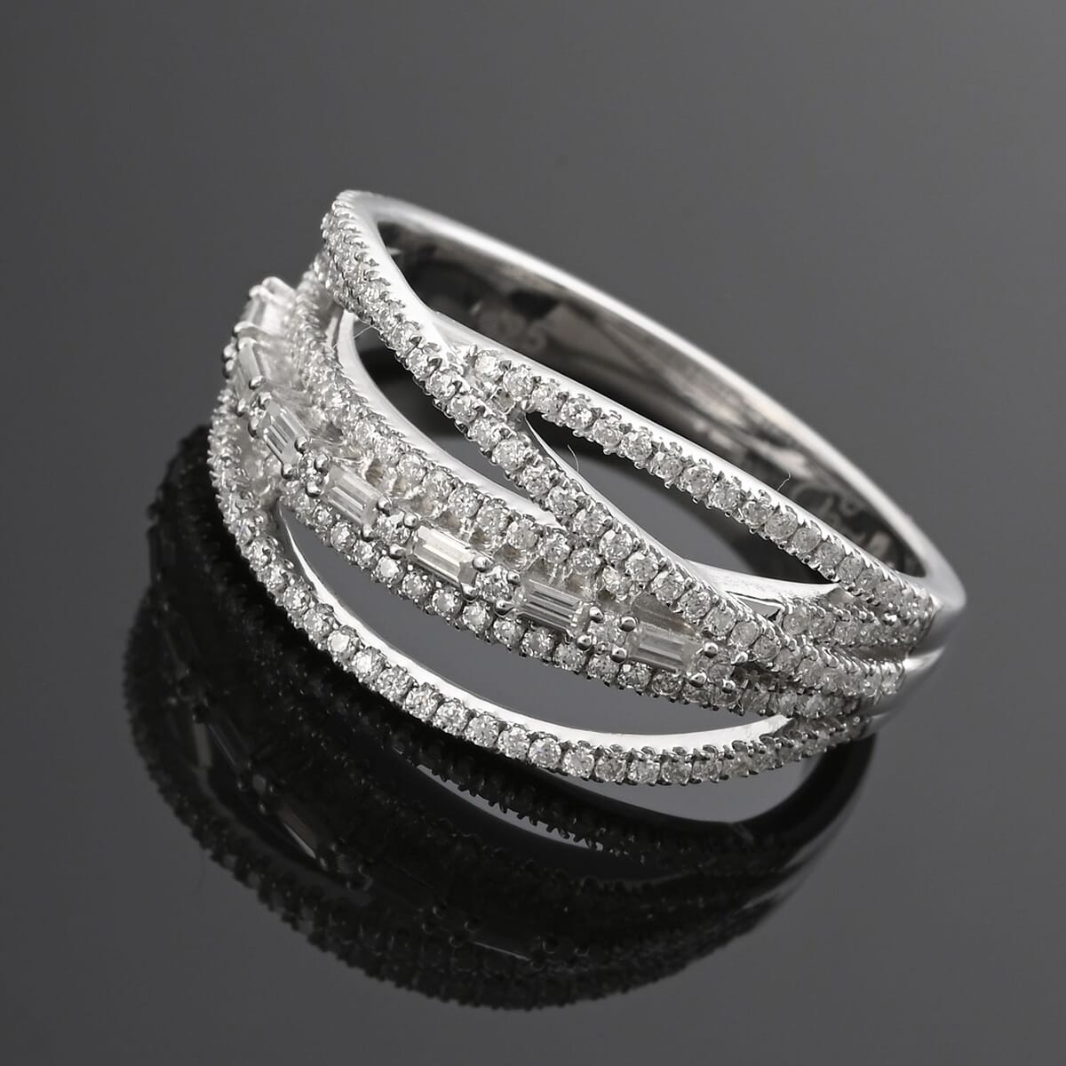 Clarte Dew Collection Moissanite 0.55 ctw Band Ring in Sterling Silver (Size 8.0) image number 1
