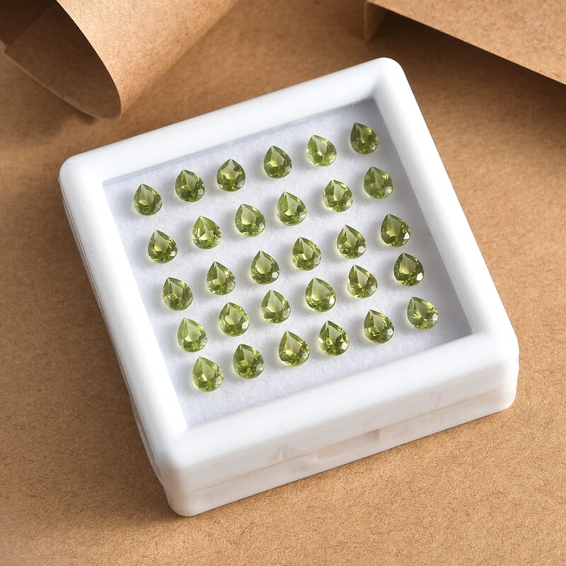 AA Peridot Arizona Assorted Box (Pear 5x4 mm) 10.00 ctw Loose Gemstone