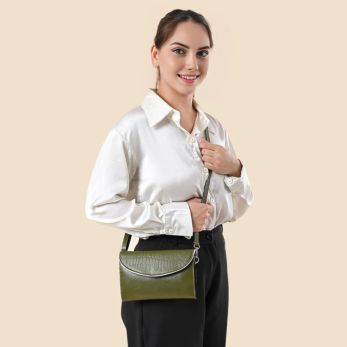 Green 100% Genuine Leather Flap Closure Crossbody Bag image number 2
