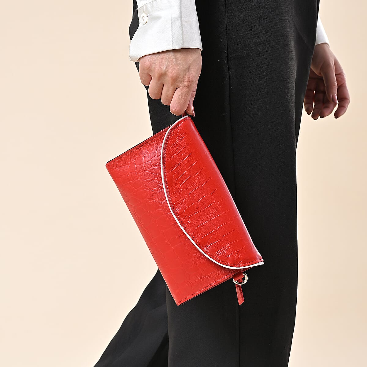 Red 100% Genuine Leather Flap Closure Crossbody Bag image number 3
