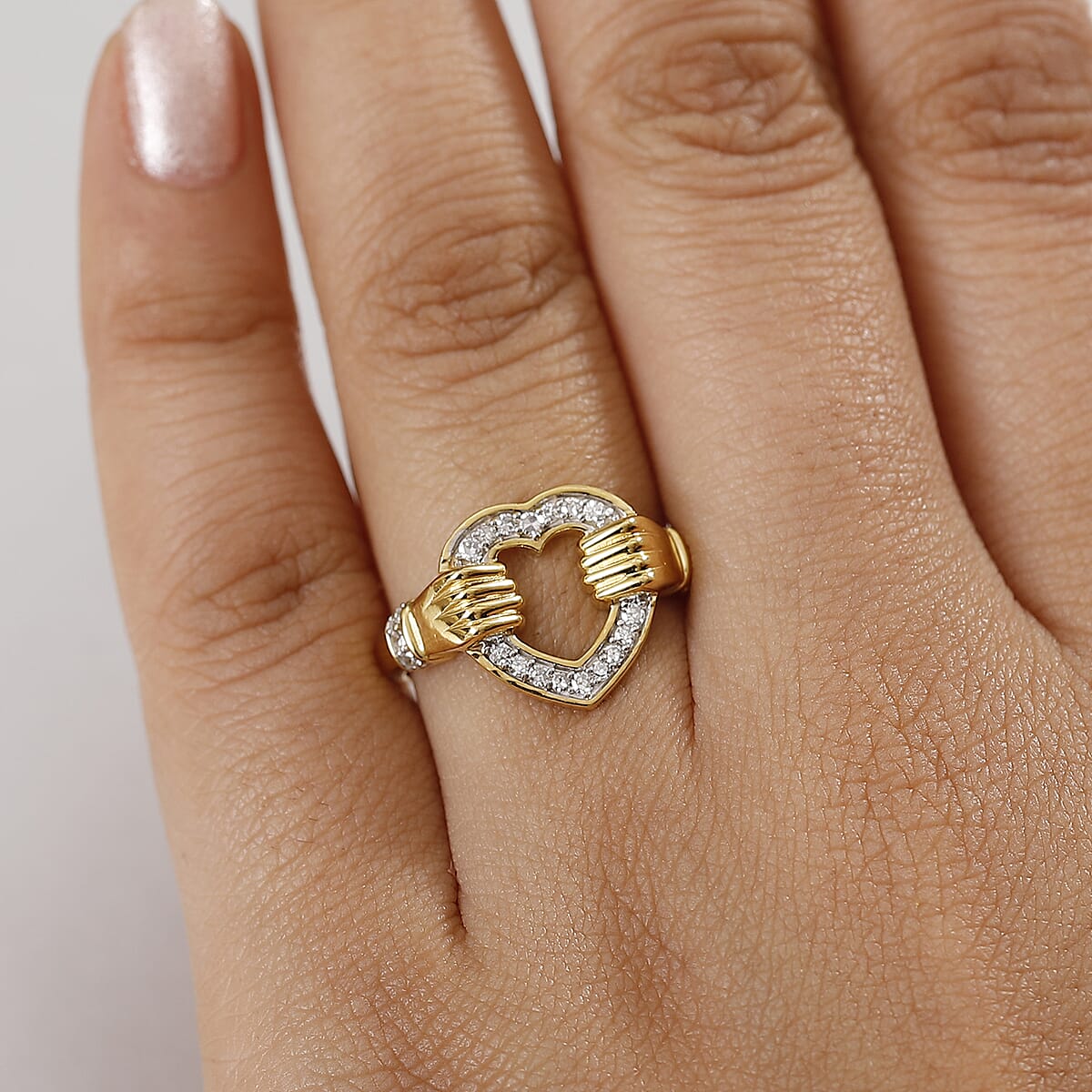 Luxuriant Lab Grown Diamond G-H, SI 0.25 ctw Embrace of Love Ring in 18K Vermeil Yellow Gold Over Sterling Silver (Size 7.0) image number 2