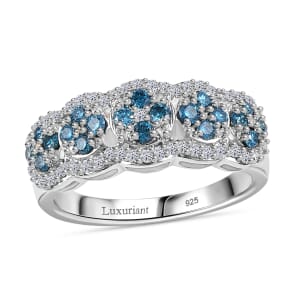 Luxuriant Lab Grown Blue and White Diamond SI 0.75 ctw Azure Bloom Ring in Rhodium Over Sterling Silver (Size 9.0)