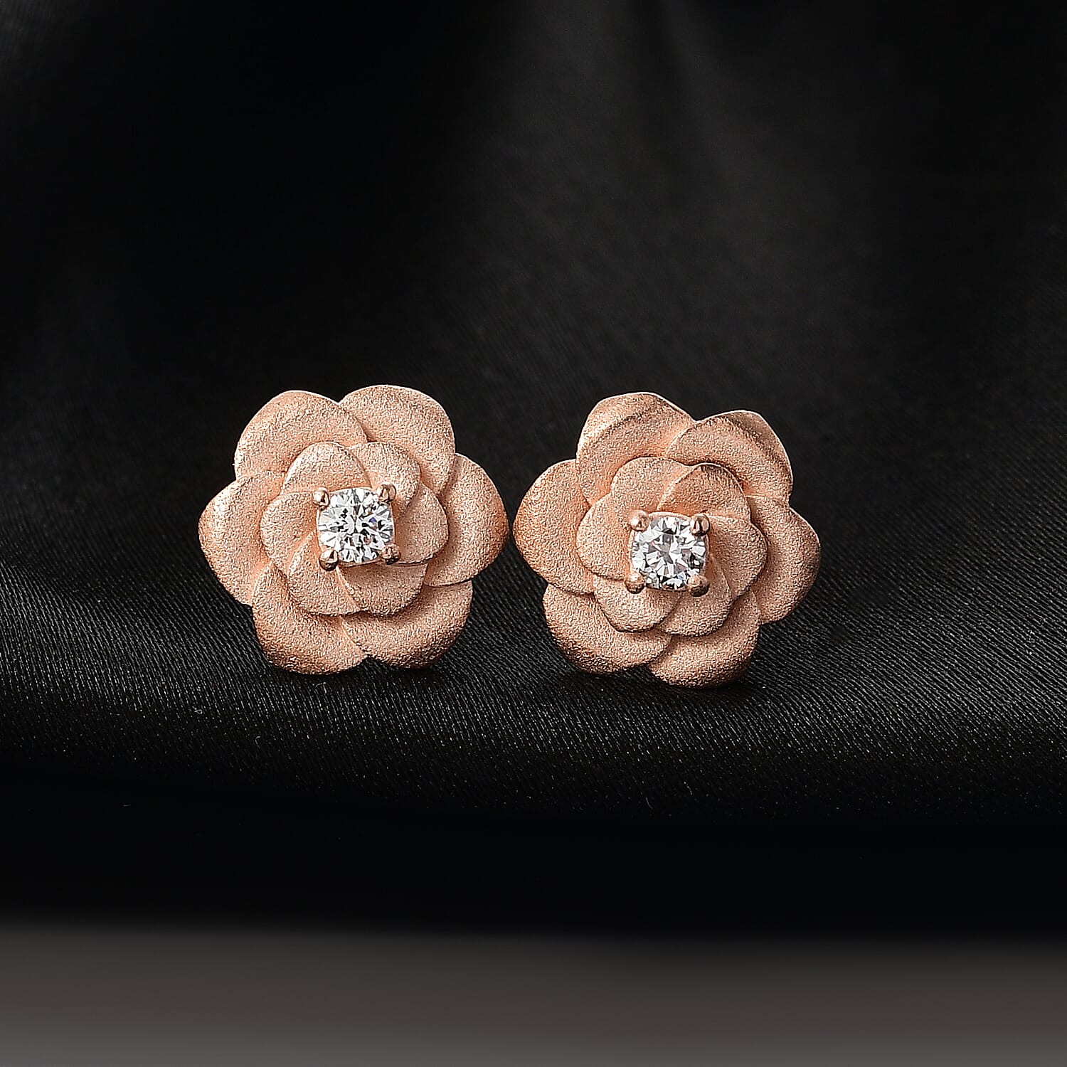Luxuriant Lab Grown Diamond G-H SI 0.20 ctw Floral Stud Earrings in 18K Vermeil Rose Gold Over Sterling Silver