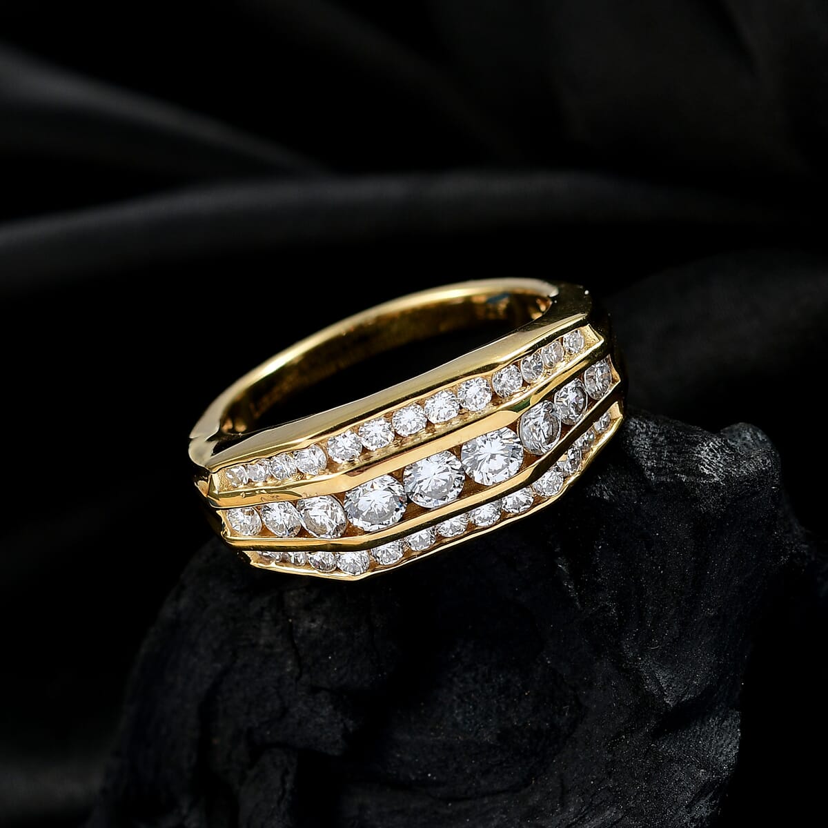 Luxuriant Lab Grown Diamond G-H SI 1.40 ctw Mens Ring in 18K Vermeil Yellow Gold Over Sterling Silver (Size 11.0) image number 1