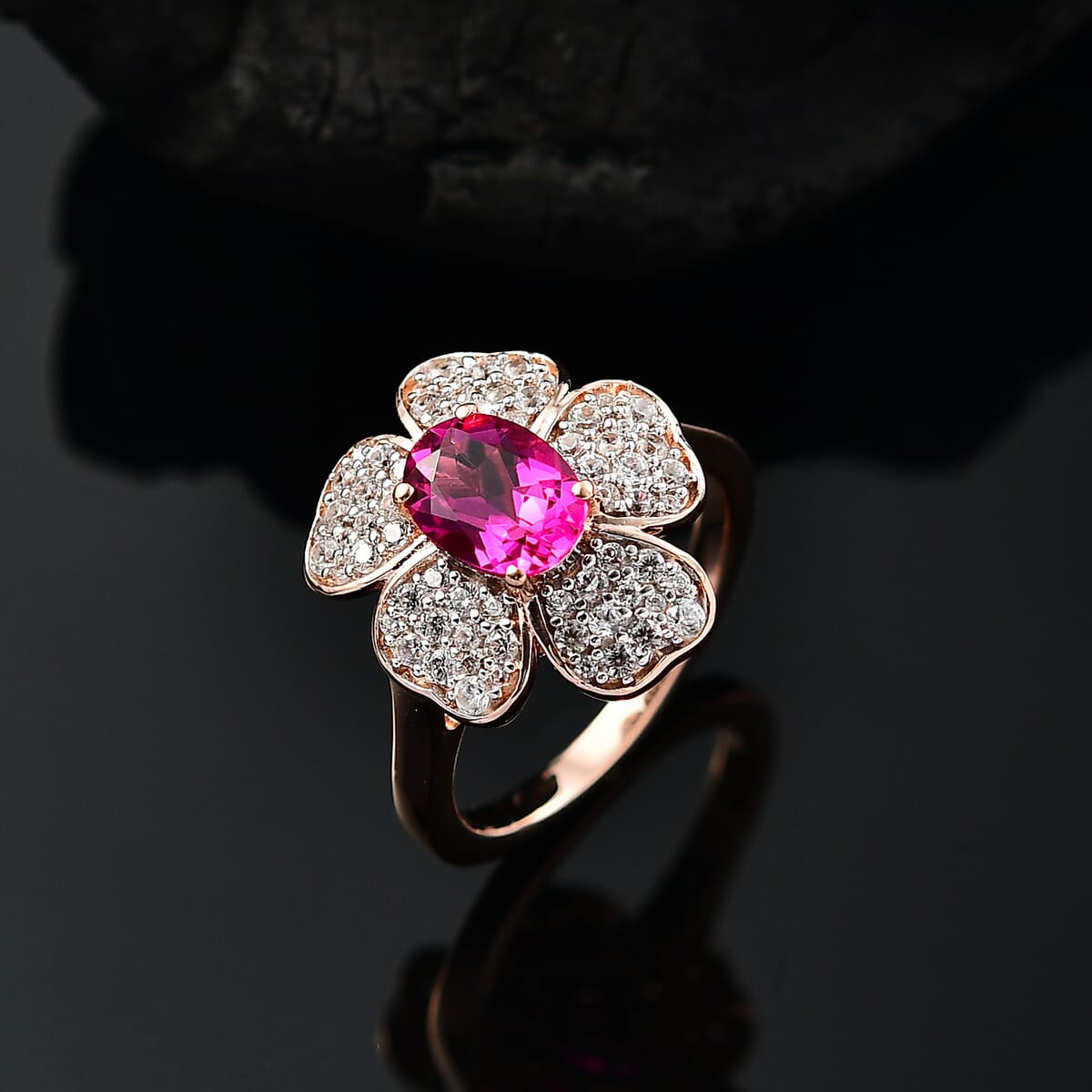 Luxuriant Premium Bixbite (LG) and White Zircon 2.10 ctw Leaf Clover Ring in 18K Vermeil Rose Gold Over Sterling Silver (Size 10.0) image number 1