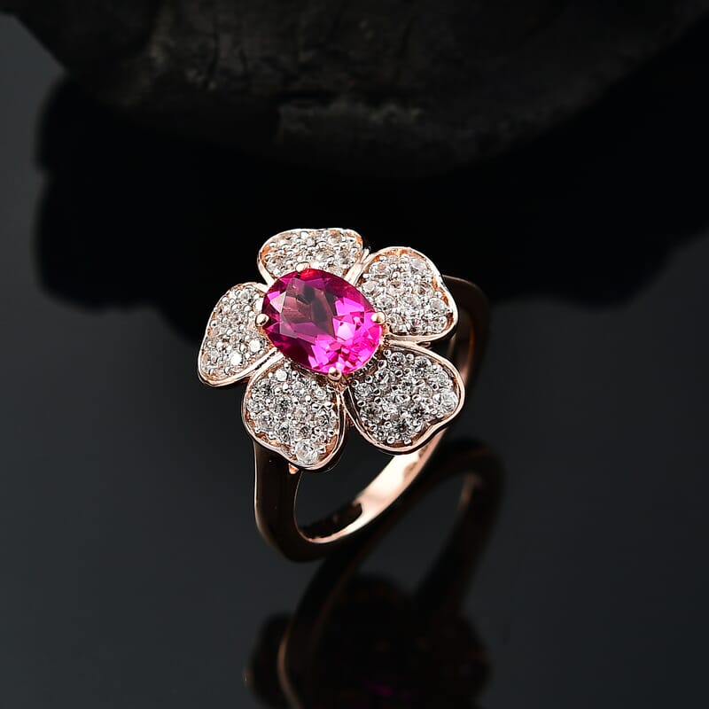 Luxuriant Premium Bixbite (LG) and White Zircon 2.10 ctw Leaf Clover Ring in 18K Vermeil Rose Gold Over Sterling Silver (Size 9.0)