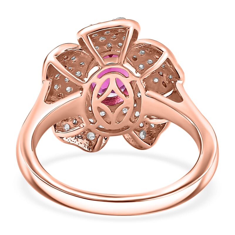 Luxuriant Premium Bixbite (LG) and White Zircon 2.10 ctw Leaf Clover Ring in 18K Vermeil Rose Gold Over Sterling Silver (Size 9.0)