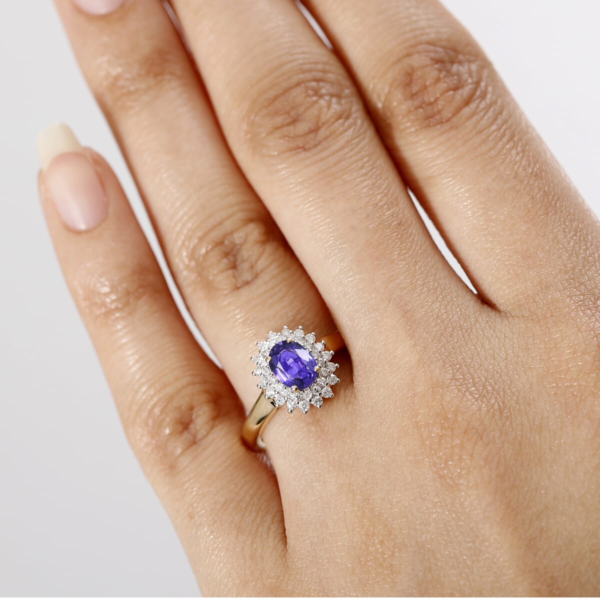Luxoro AAA Madagascar Purple Sapphire and G-H I2 Diamond 1.31 ctw Ring in 14K Yellow Gold (Size 6.0) image number 2