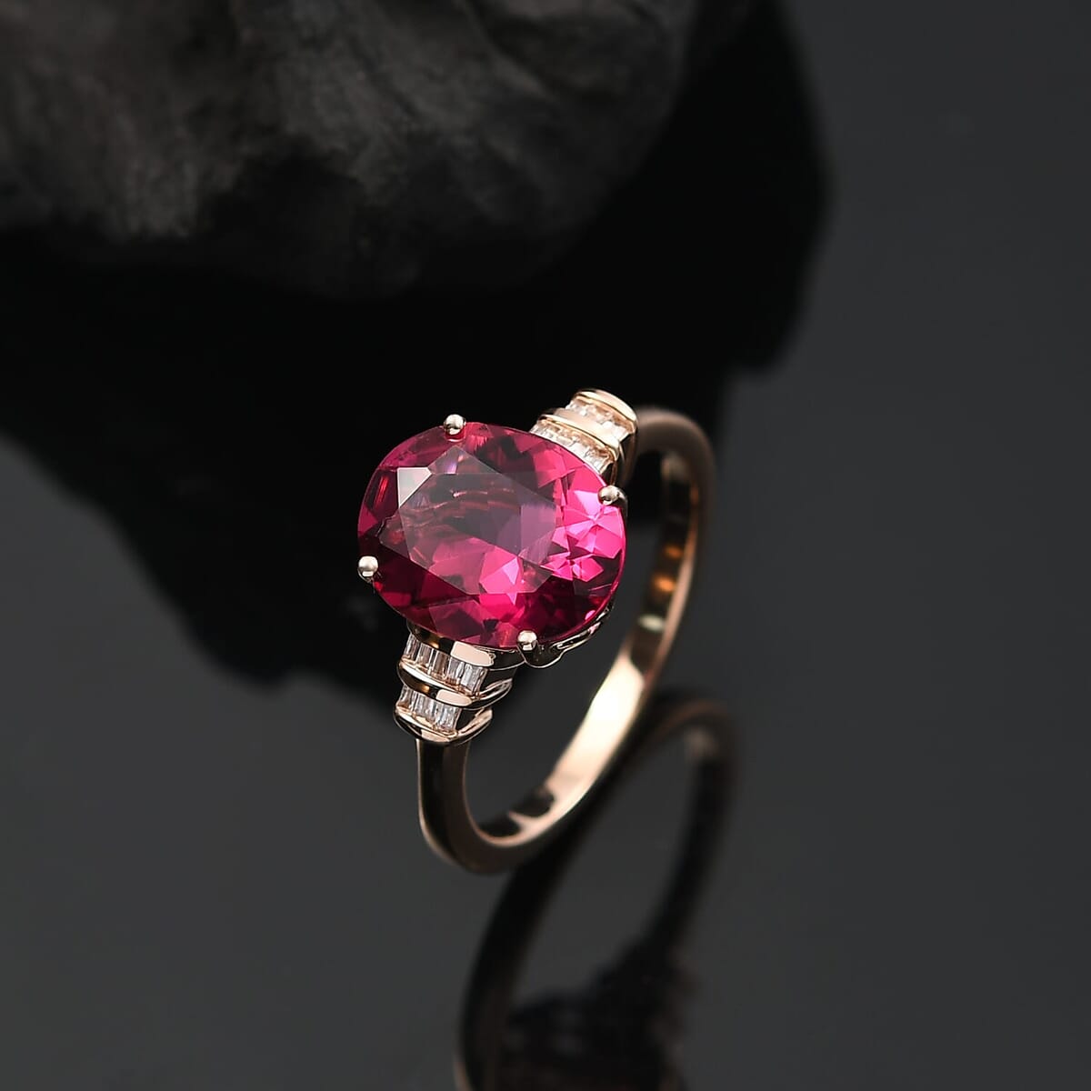 Epic Deal 10K Rose Gold Luxuriant Lab Grown Premium Bixbite, White Diamond (I2) Ring (Size 9.5) 3.50 ctw image number 1