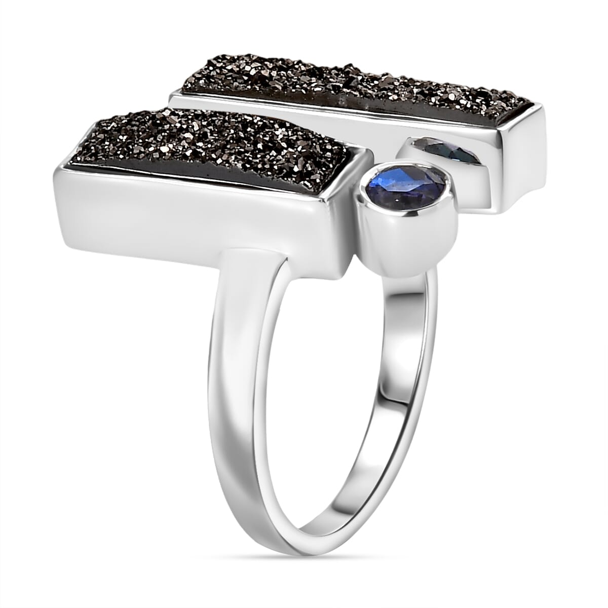 Sajen Silver Black Diamond Flat Drusy Quartz and Rainbow Iriss Doublet Quartz 6.15 ctw Ring in Rhodium Over Sterling Silver (Size 9.0) image number 3