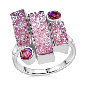 Sajen Silver Golden Dream Pink Flat Drusy Quartz and Pink Rainbow Doublet Quartz 5.75 ctw Ring in Rhodium Over Sterling Silver (Size 7.0)