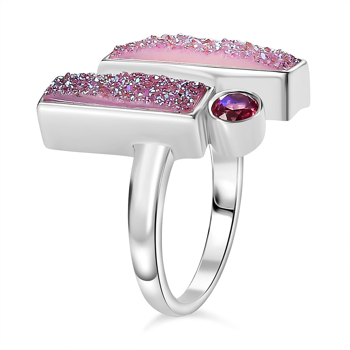 Sajen Silver Golden Dream Pink Flat Drusy Quartz and Pink Rainbow Doublet Quartz 5.75 ctw Ring in Rhodium Over Sterling Silver (Size 9.0) image number 3