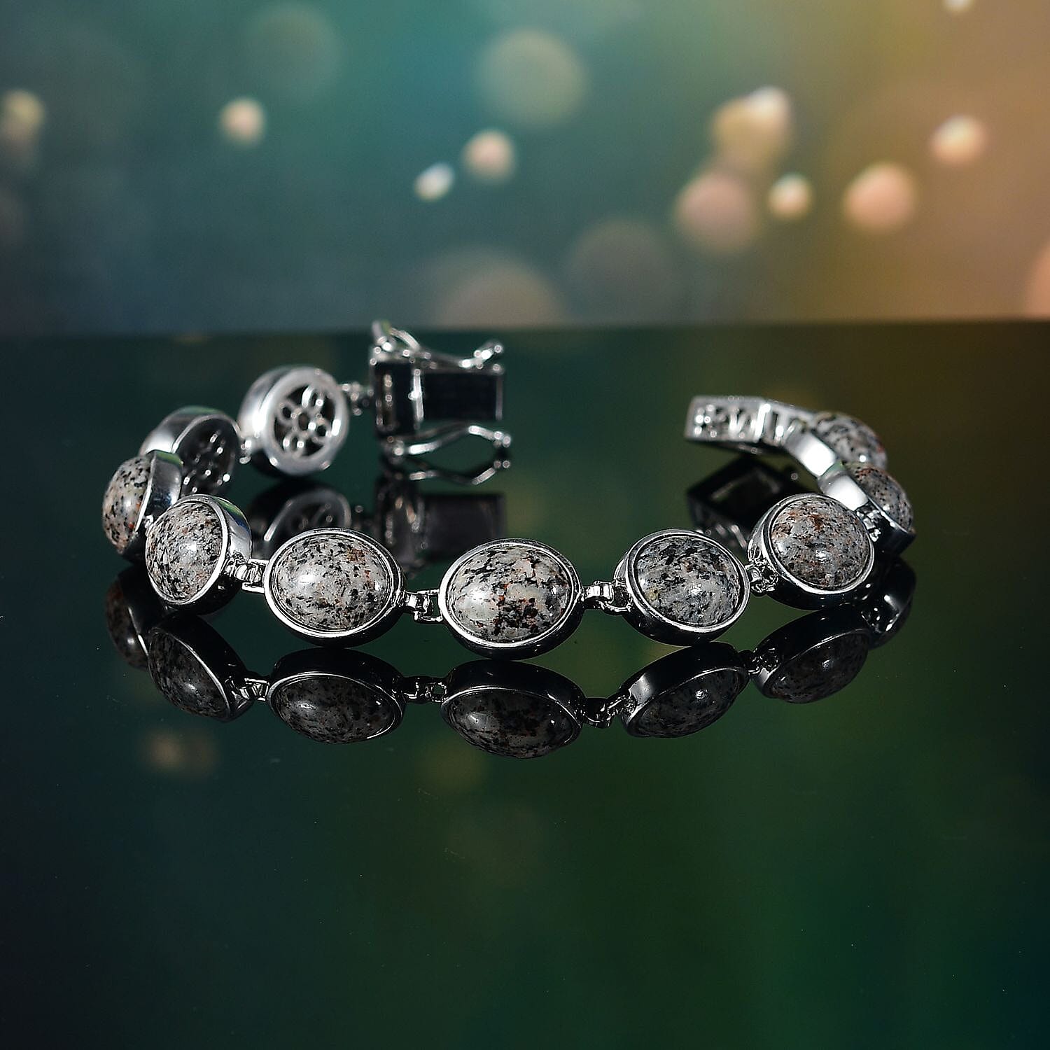 Karis Natural Yooperlite 31.30 ctw Bracelet in Platinum Bond (7.25 In) with Free UV Flash Light