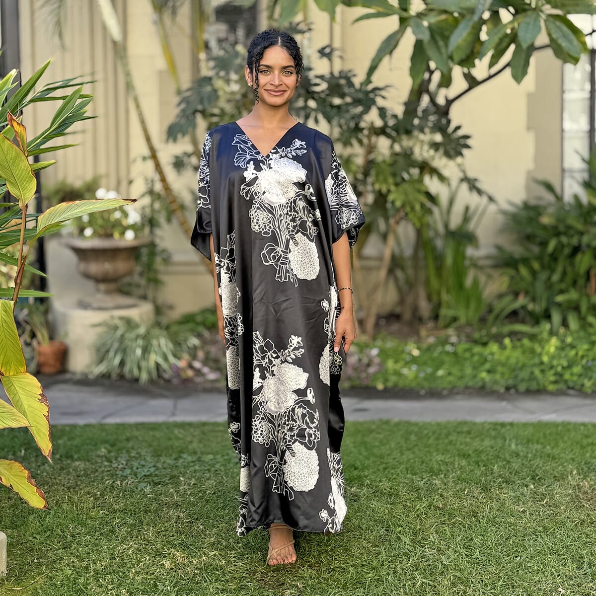 Winlar Black Floral Long Satin Kaftan - One Size Fits Most image number 1